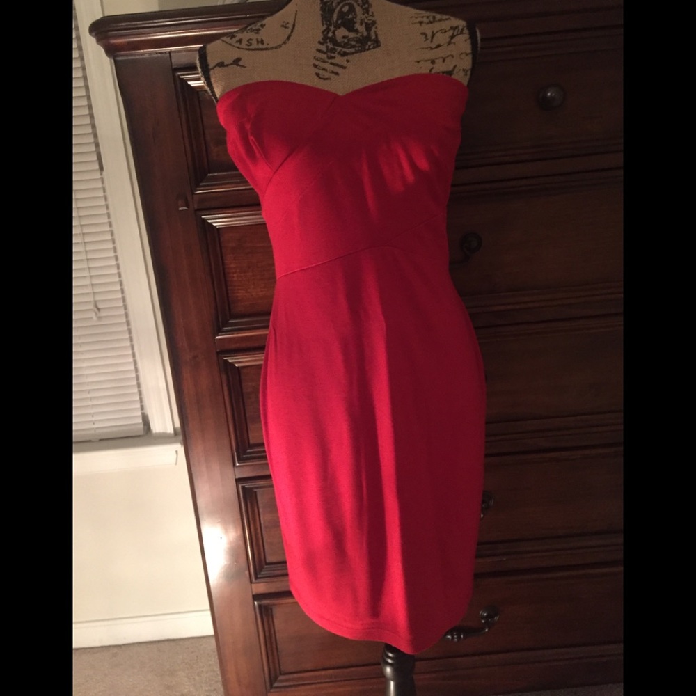 Hot dress dress size medium